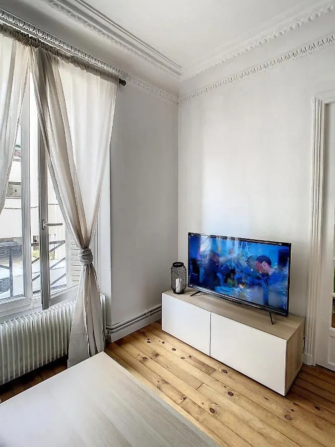 Apartment Grand Cozy Appart - Proche Metro Paris - Spots Touristiques Ivry-sur-Seine